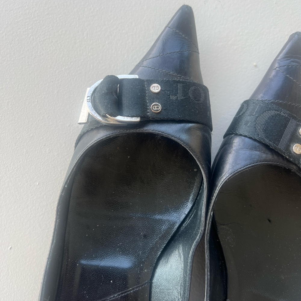 Dior Black Pointed Flats with Buckle - Picture 2 of 6
